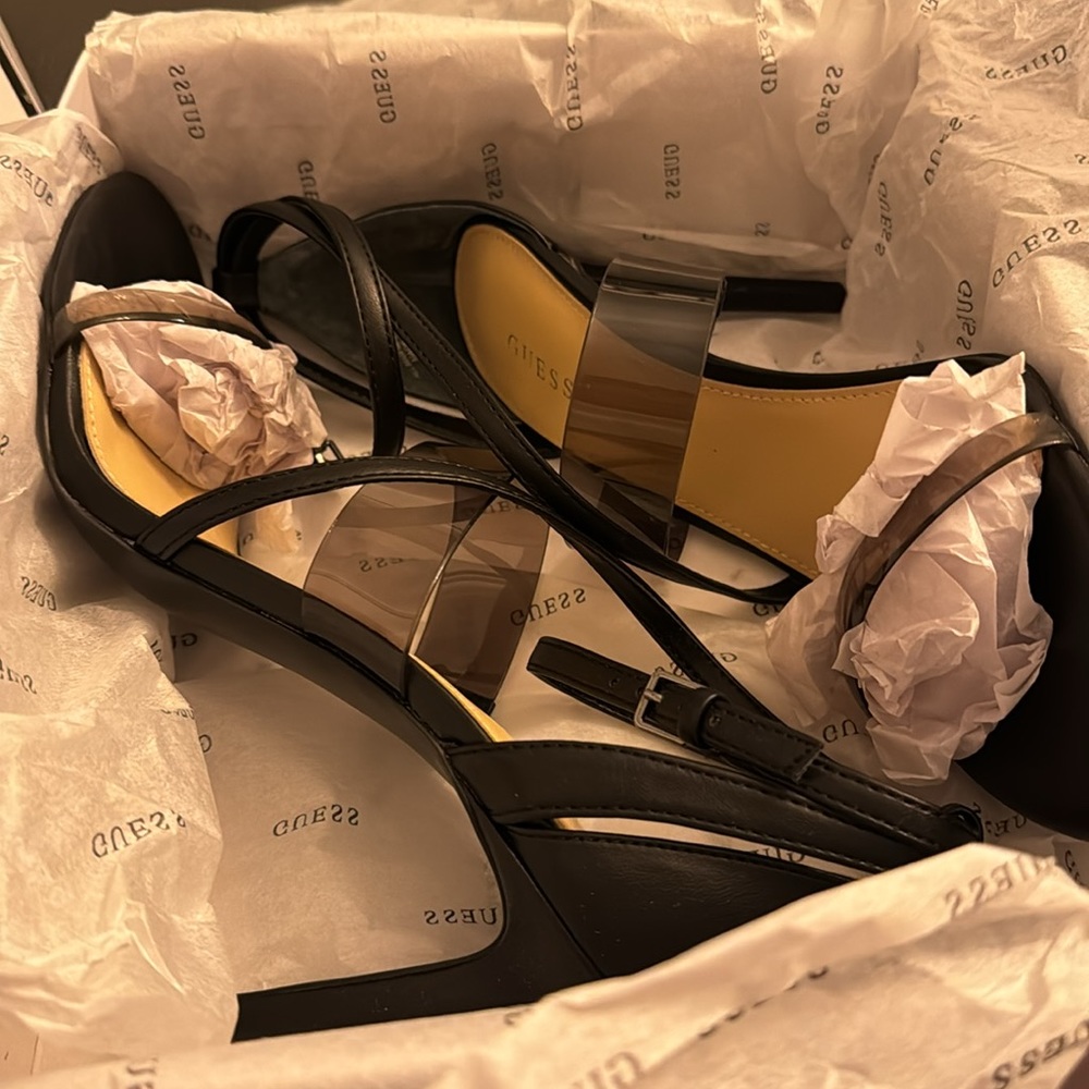 GUESS Felecia Ankle Strap Sandal in Black/Smoke - Picture 4 of 5